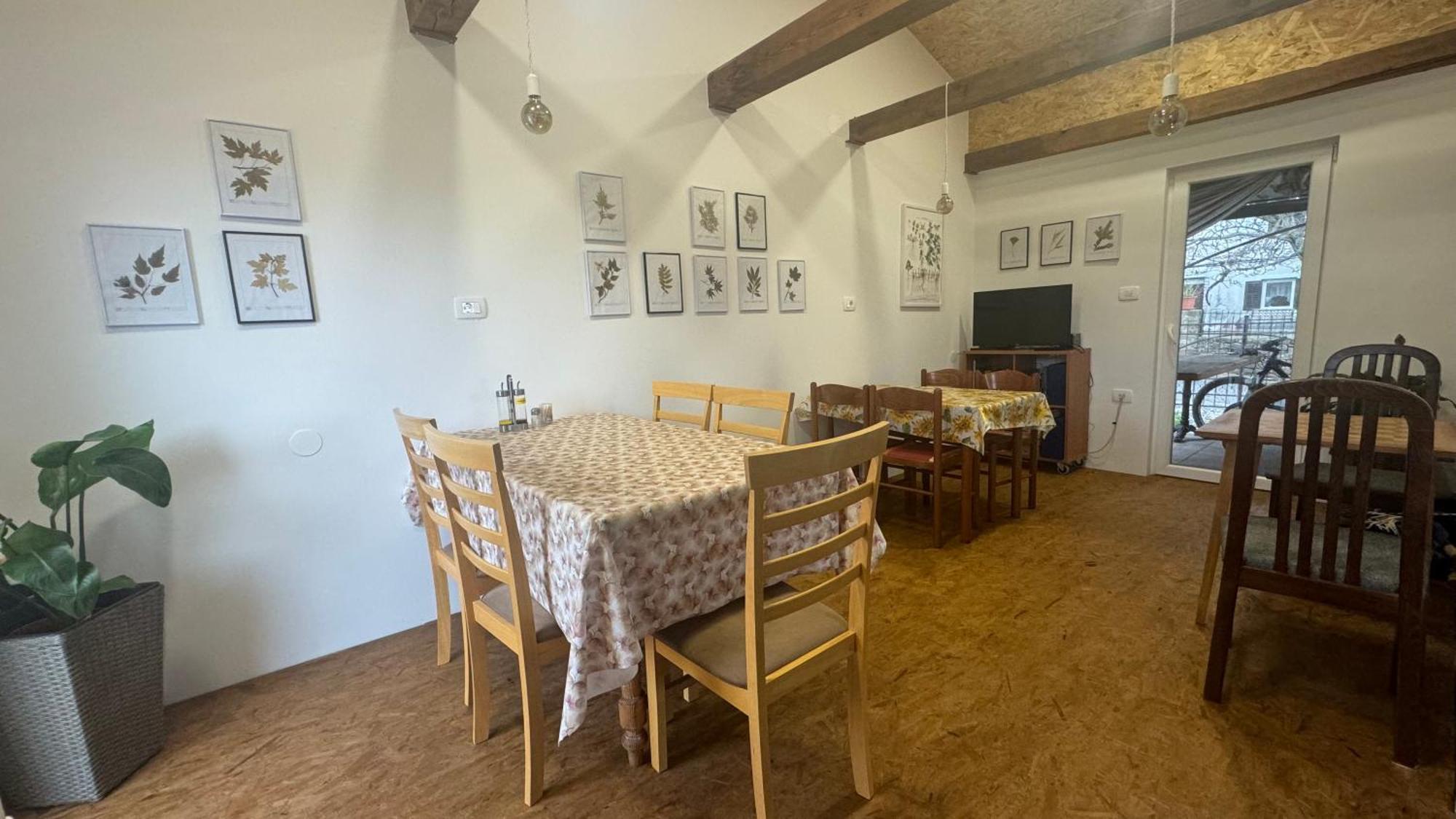 Guesthouse Flora Κόπερ Εξωτερικό φωτογραφία